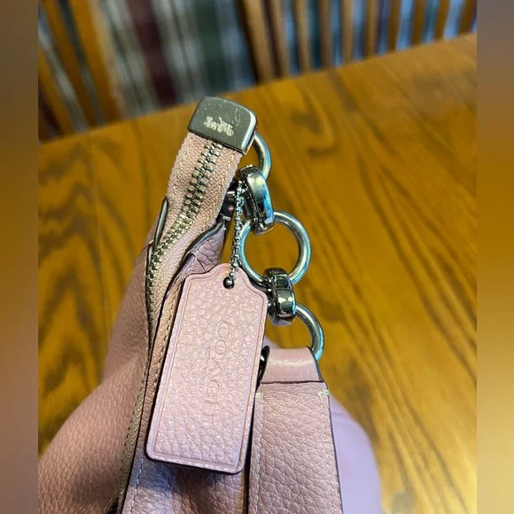 Authentic Coach pastel Pink Leather Hobo Bag and matching zip around wallet EUC - Picture 7 of 13